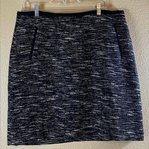 Talbots, Size 12, Black and White Tweed-like Woven Skirt